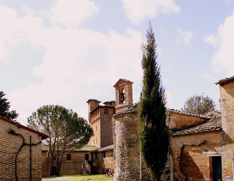 Castello Di San Fabiano Guest House Monteroni d'Arbia Exterior photo